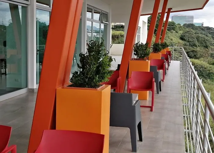 Boho Chic, Apart- Condo Cerca De Sjo Intl Airport