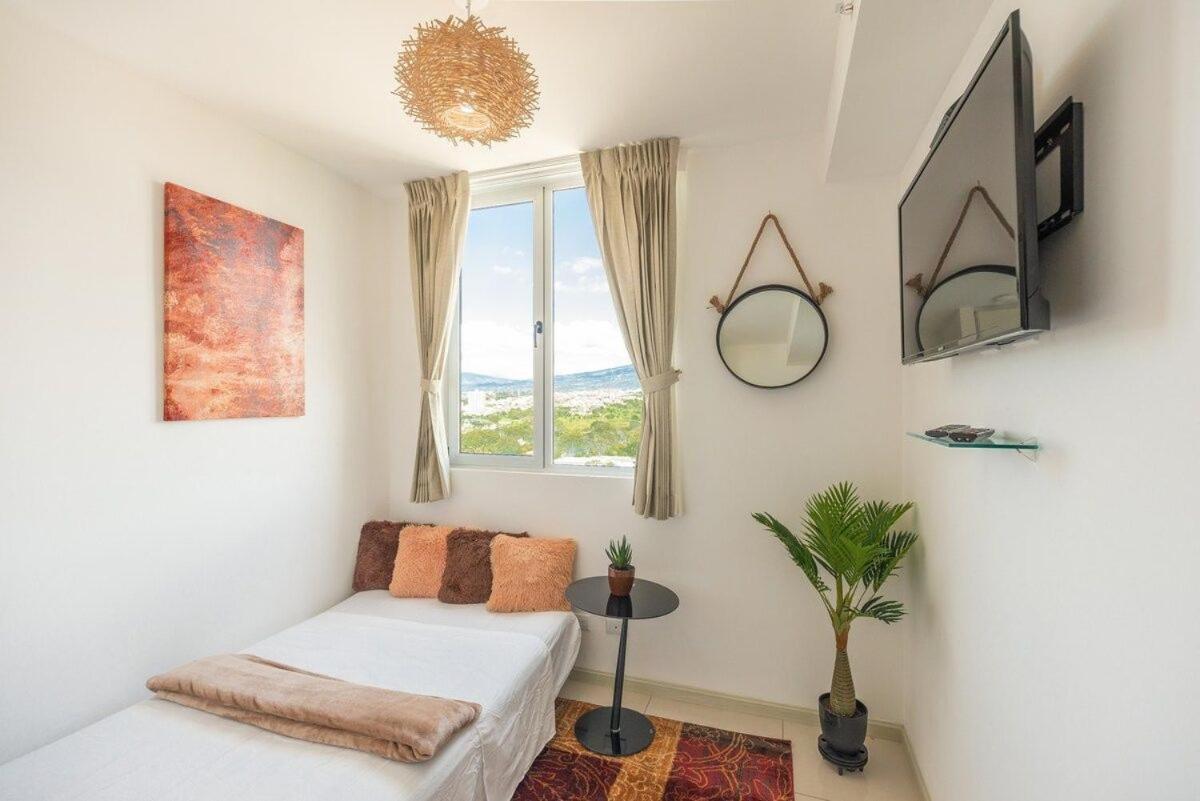 Boho Chic, Apart- Cerca De Sjo Intl Airport Holiday home Heredia